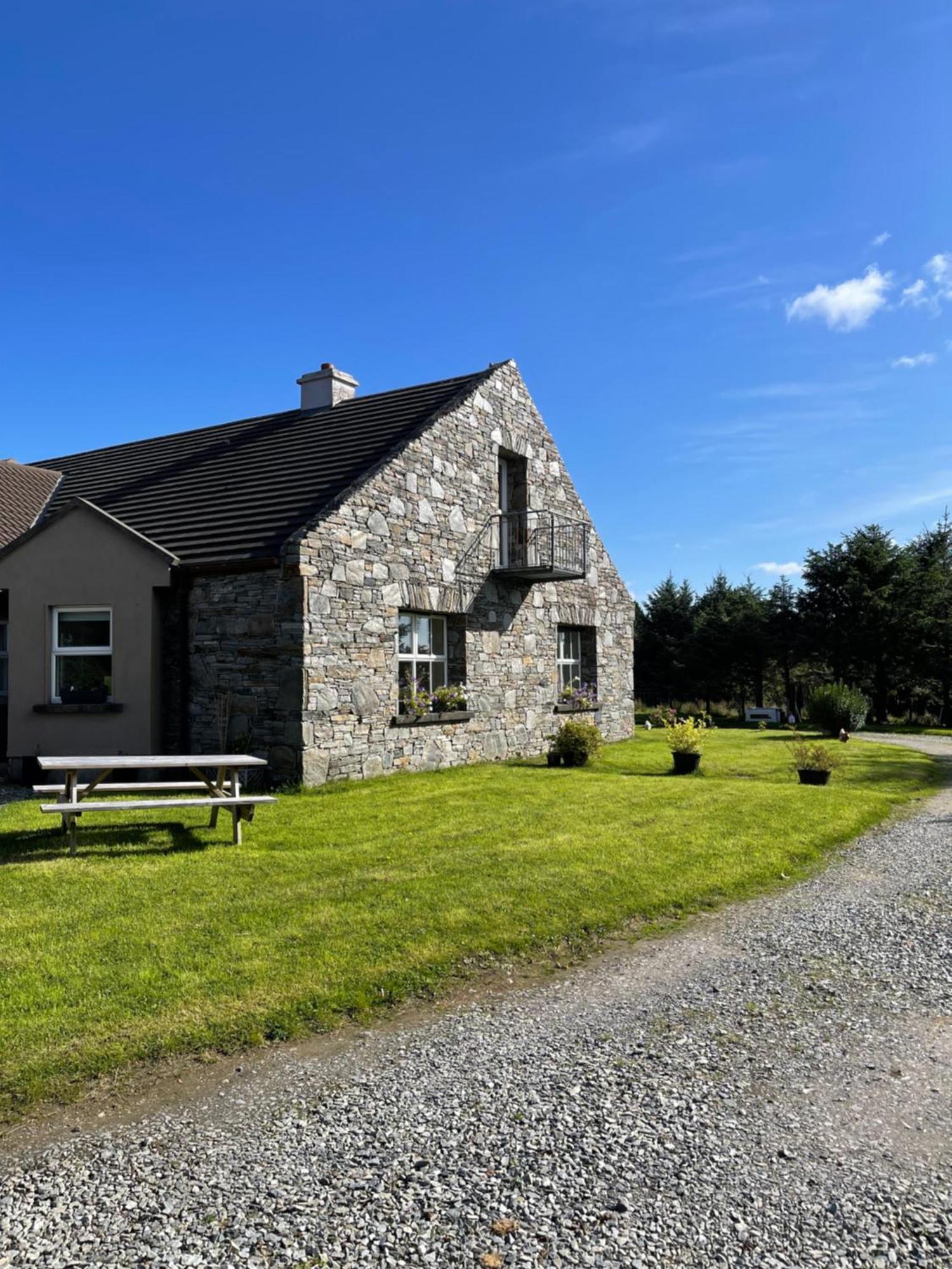 Shanakeever Farm - 2 Bedroom Apartment Clifden Esterno foto